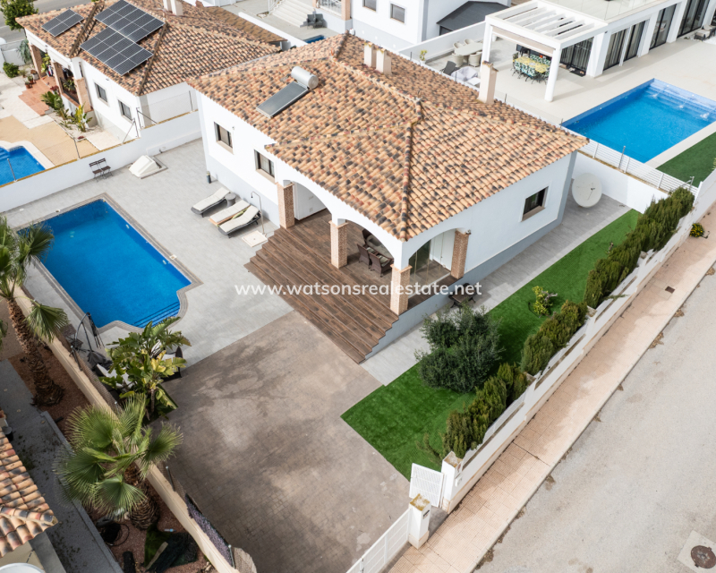 Revente - Maison Individuelle - Urb. La Marina