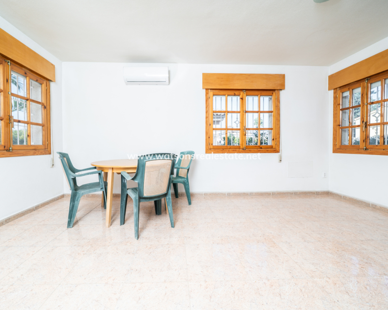 Revente - Maison Individuelle - Urb. La Marina