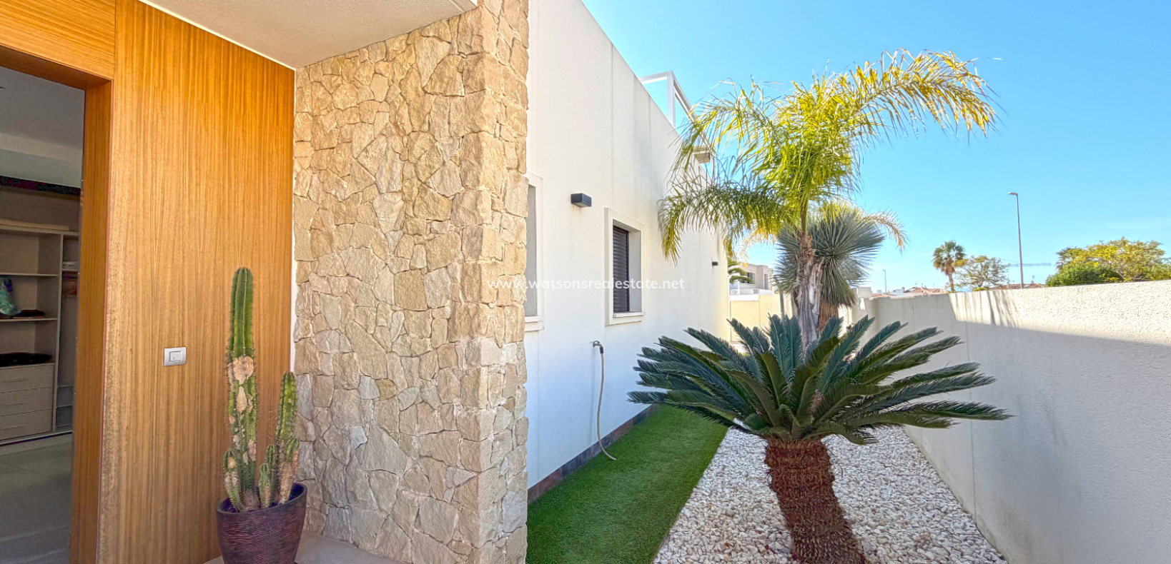 Revente - Maison Individuelle - Urb. La Marina