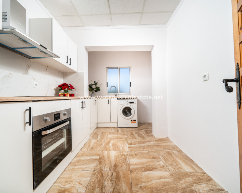 Revente - Maison Individuelle - Urb. La Marina