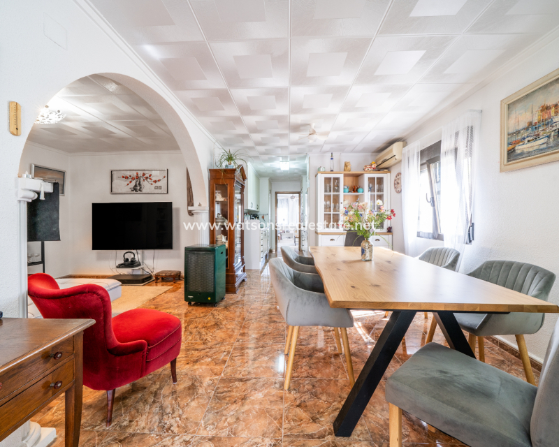 Revente - Maison Individuelle - Urb. La Marina