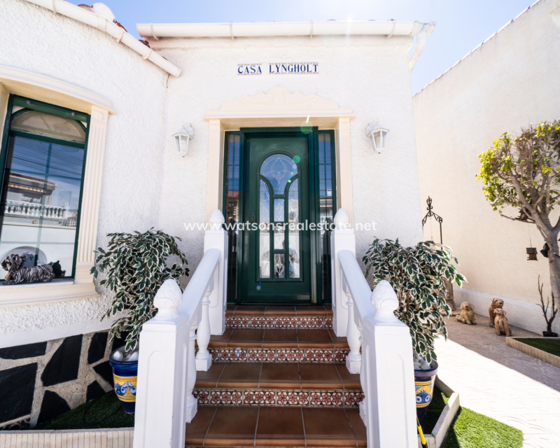 Revente - Maison Individuelle - Urb. La Marina