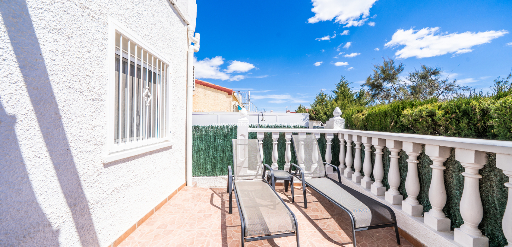 Revente - Maison Individuelle - Urb. La Marina