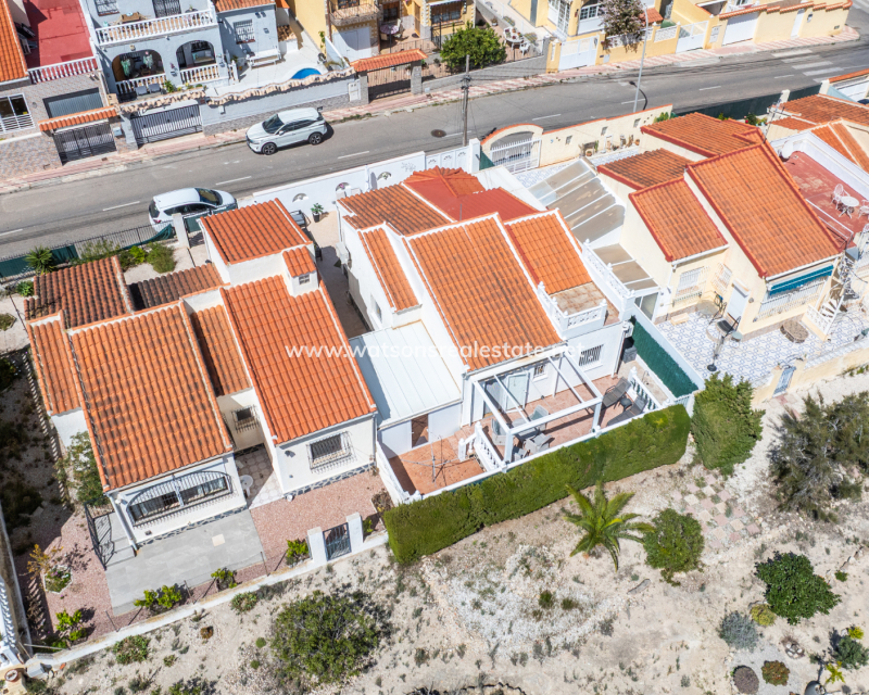 Revente - Maison Individuelle - Urb. La Marina