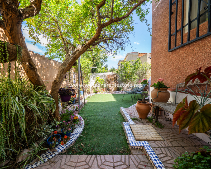 Revente - Maison Individuelle - Urb. La Marina