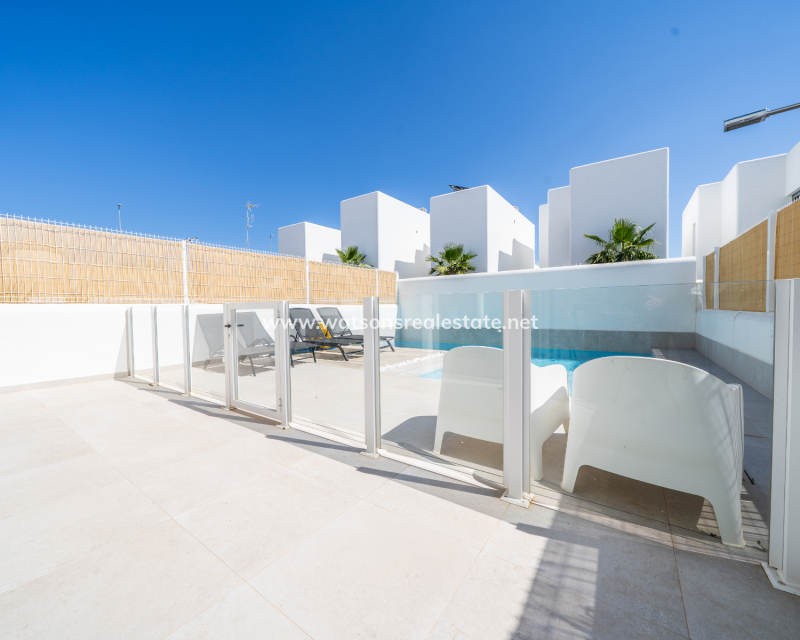 Revente - Maison Individuelle - Urb. La Marina