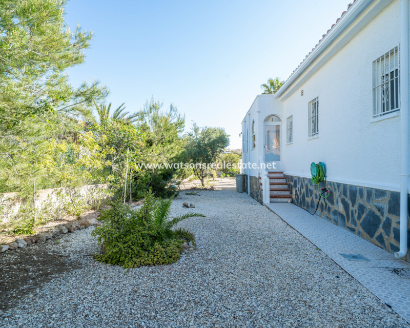 Revente - Maison Individuelle - Urb. La Marina