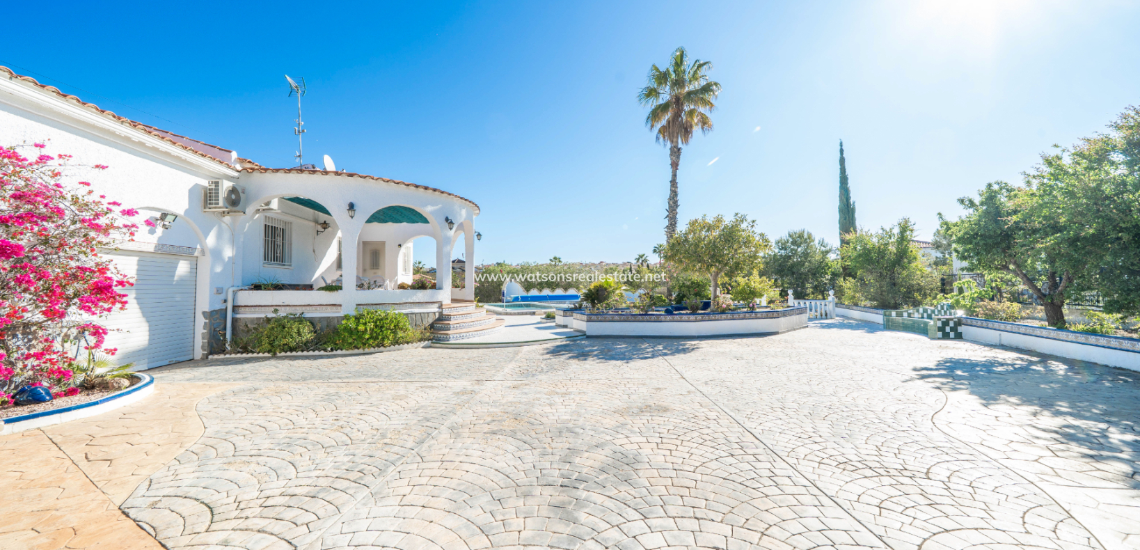 Revente - Maison Individuelle - Urb. La Marina