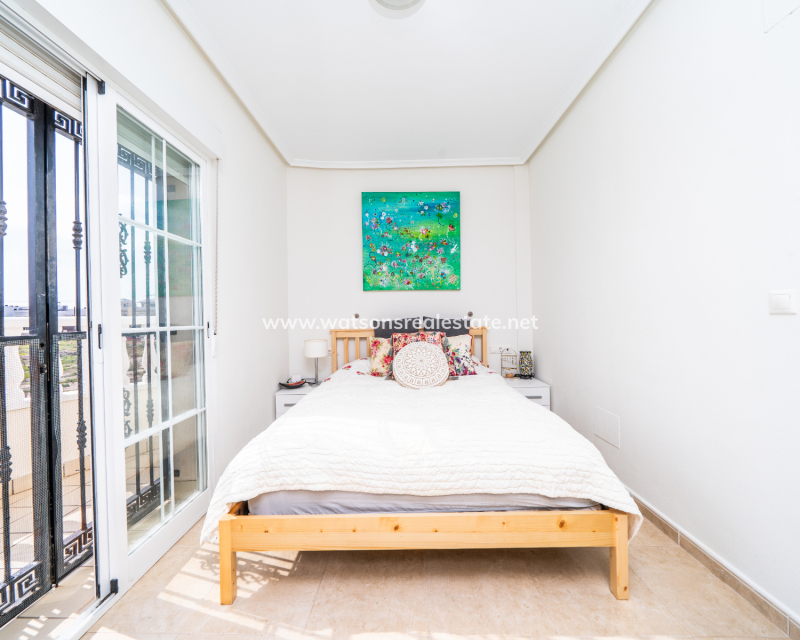 Revente - Maison Individuelle - Urb. La Marina