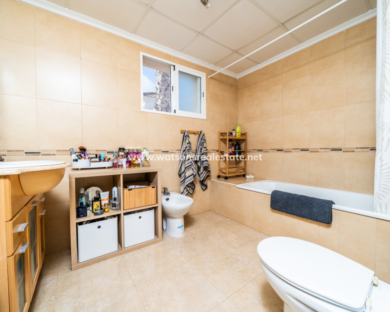 Revente - Maison Individuelle - Urb. La Marina