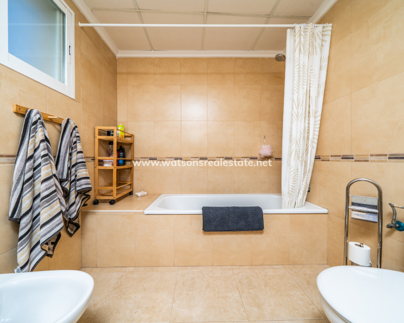 Revente - Maison Individuelle - Urb. La Marina