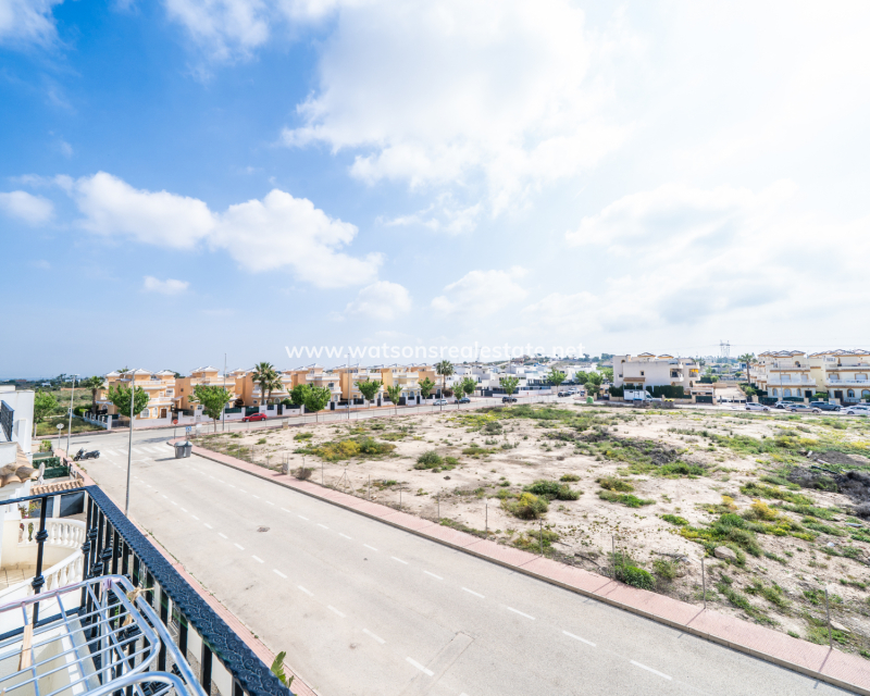 Revente - Maison Individuelle - Urb. La Marina
