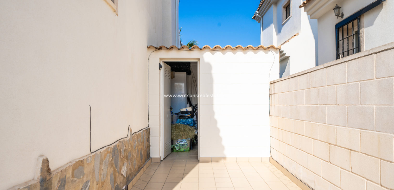 Revente - Maison Individuelle - Urb. La Marina