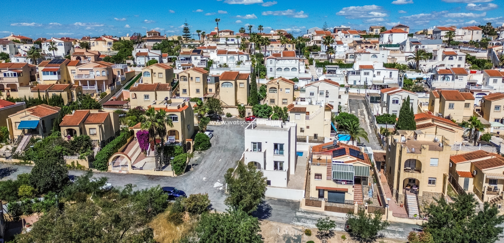 Revente - Maison Individuelle - Urb. La Marina