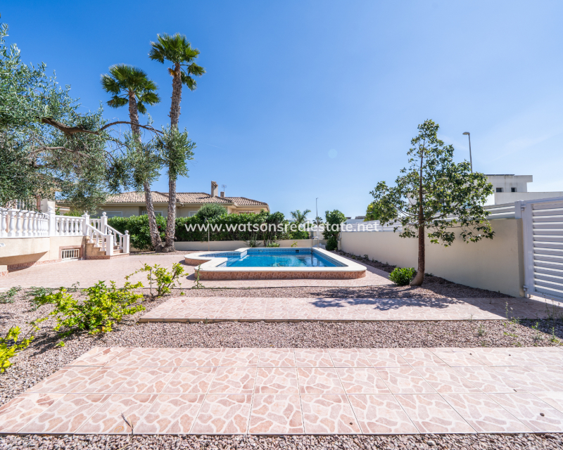 Revente - Maison Individuelle - Urb. La Marina