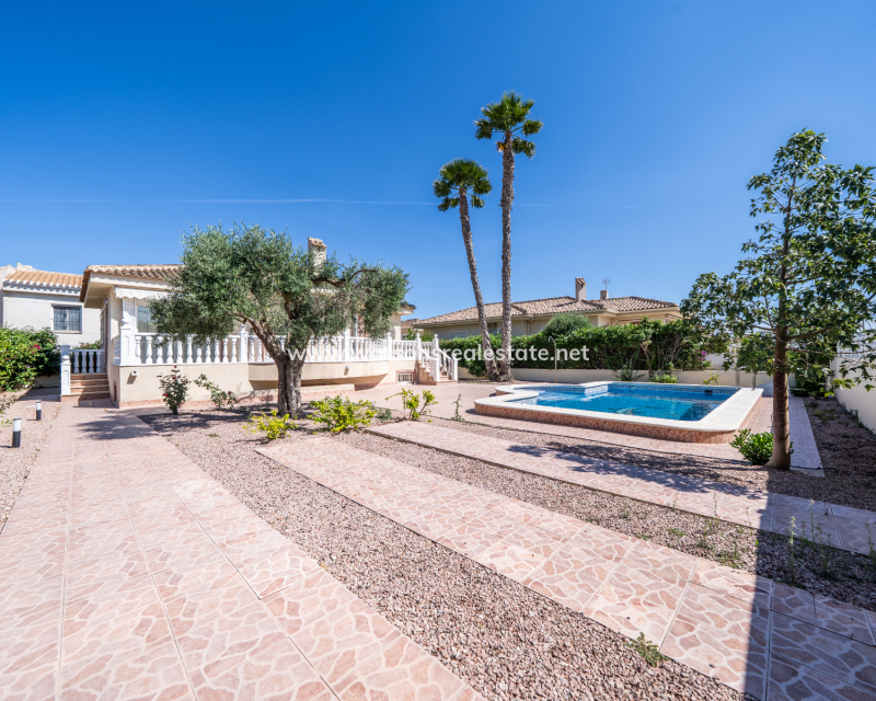 Revente - Maison Individuelle - Urb. La Marina