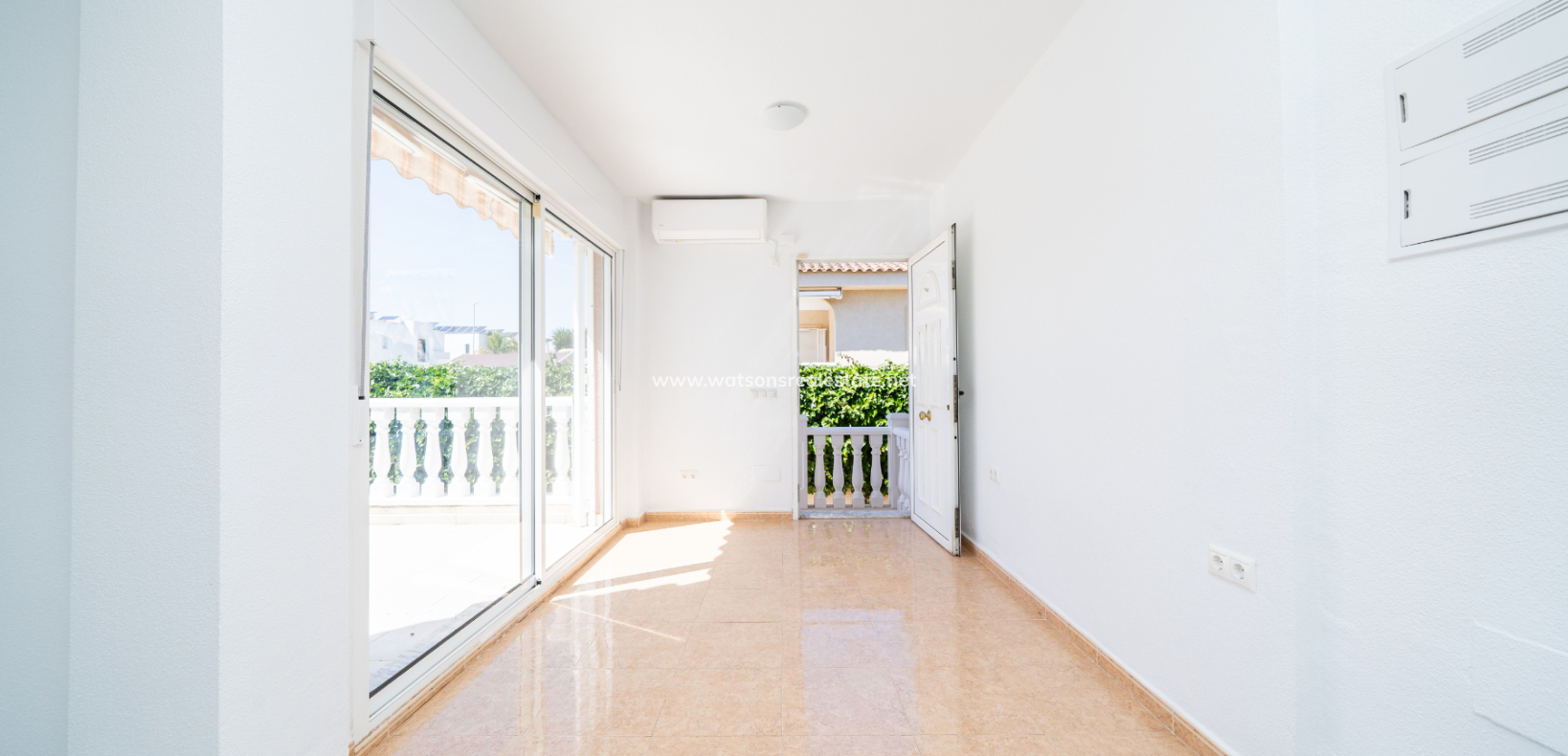 Revente - Maison Individuelle - Urb. La Marina