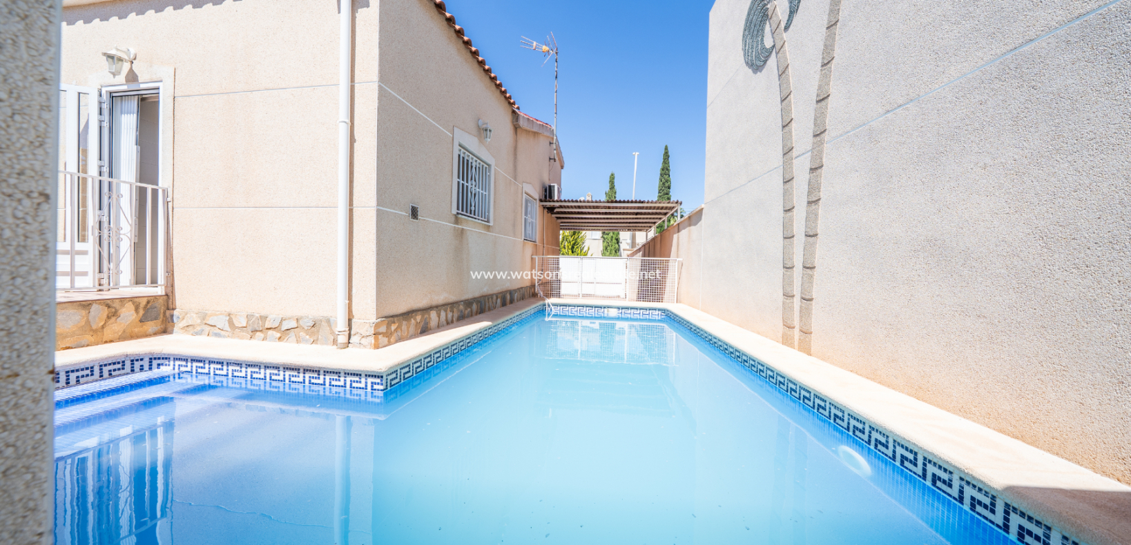 Revente - Maison Individuelle - Urb. La Marina