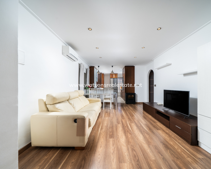 Revente - Maison Individuelle - Urb. La Marina