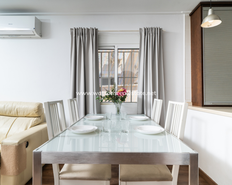 Revente - Maison Individuelle - Urb. La Marina