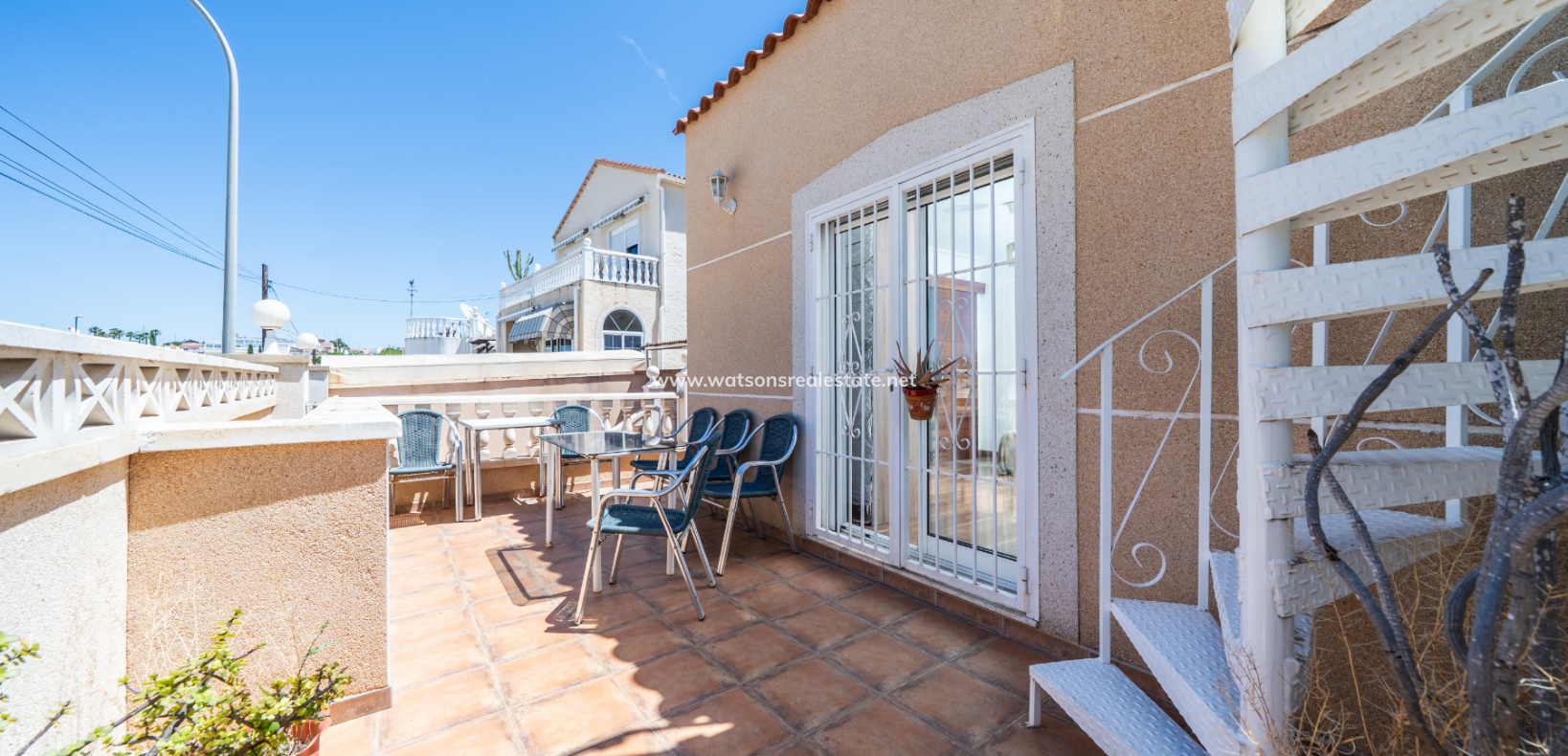 Revente - Maison Individuelle - Urb. La Marina
