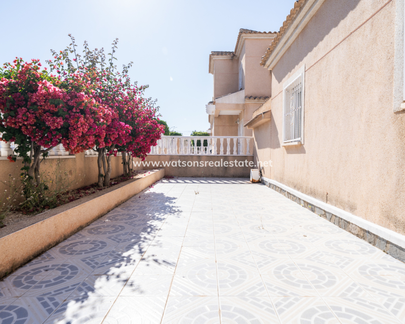 Revente - Maison Individuelle - Urb. La Marina