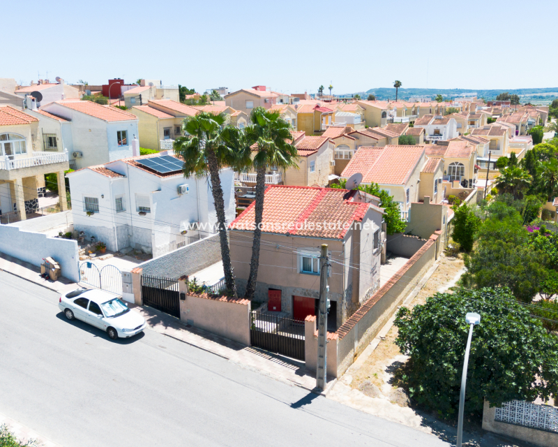 Revente - Maison Individuelle - Urb. La Marina