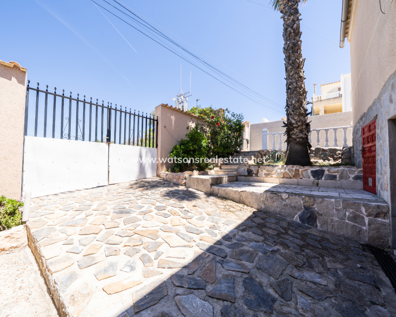 Revente - Maison Individuelle - Urb. La Marina