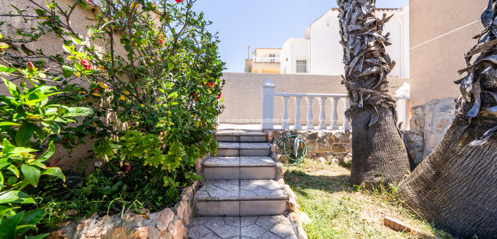 Revente - Maison Individuelle - Urb. La Marina