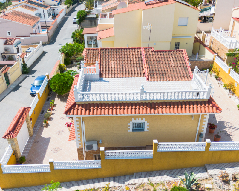 Revente - Maison Individuelle - Urb. La Marina