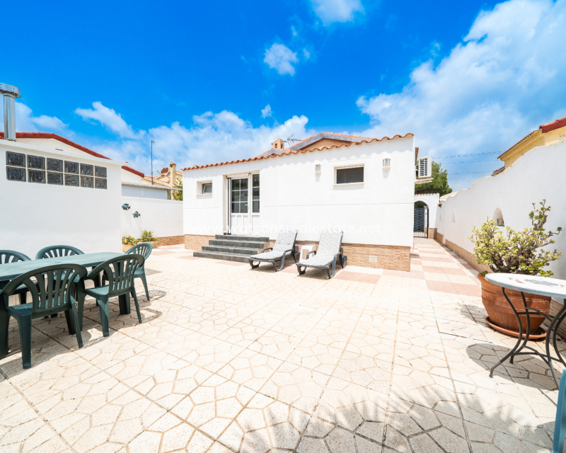 Revente - Maison Individuelle - Urb. La Marina