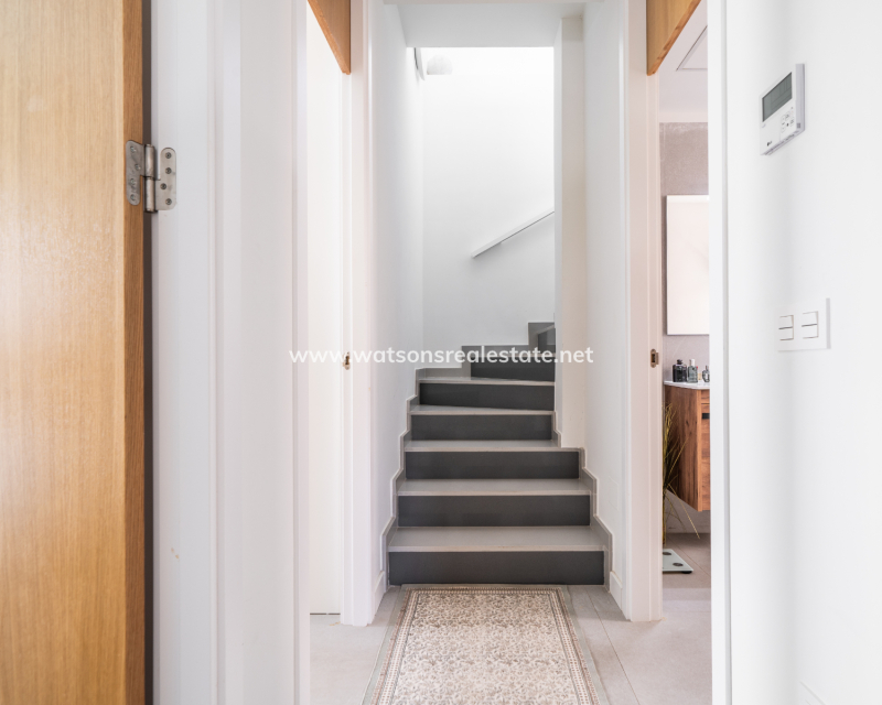 Revente - Maison Individuelle - Urb. La Marina