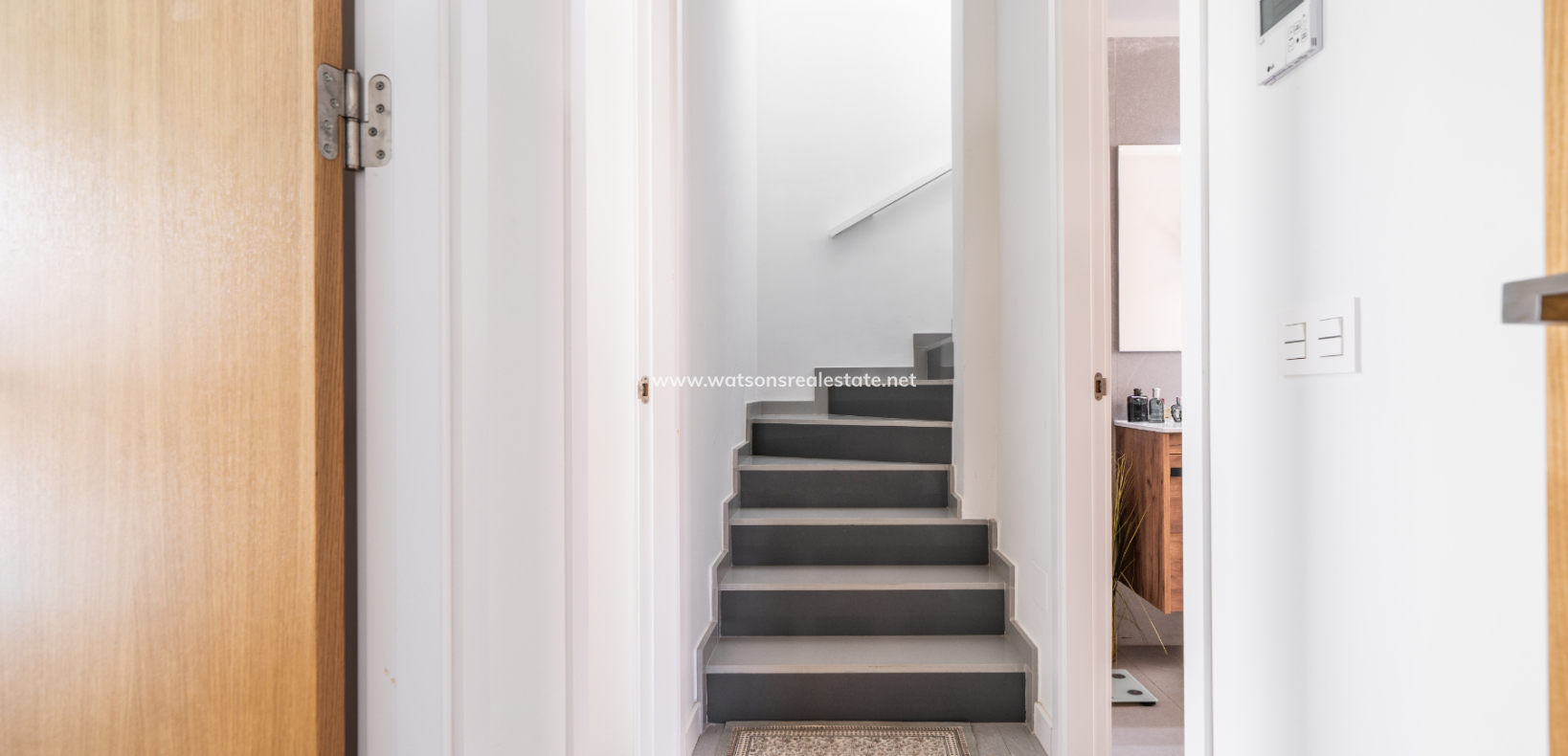 Revente - Maison Individuelle - Urb. La Marina