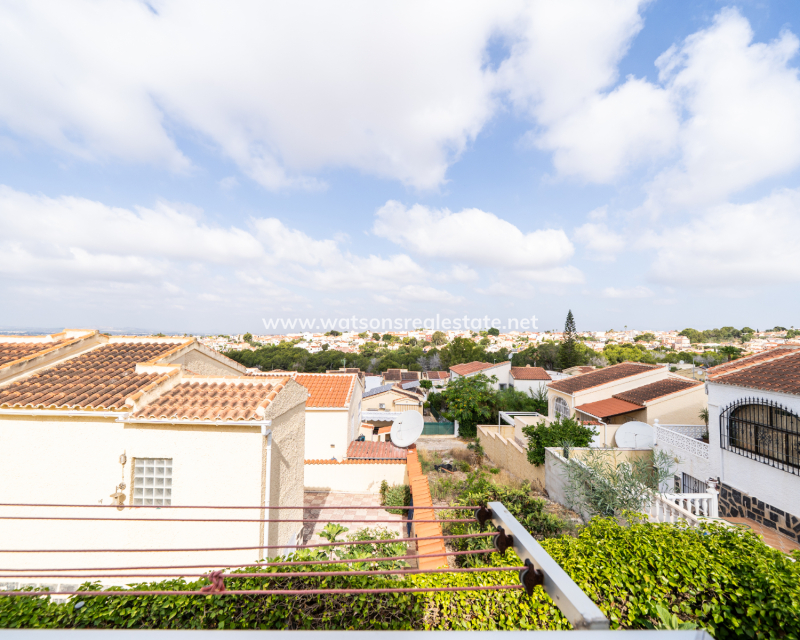 Revente - Maison Individuelle - Urb. La Marina