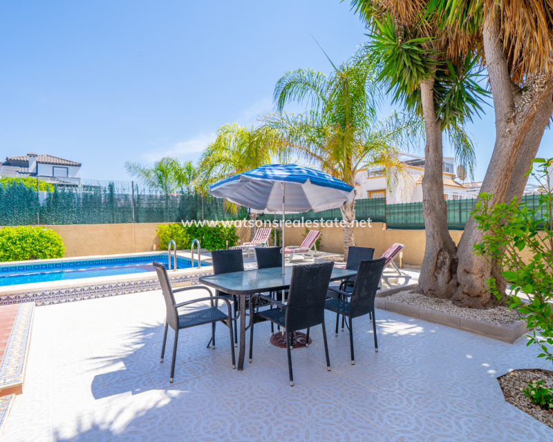 Revente - Maison Individuelle - Urb. La Marina