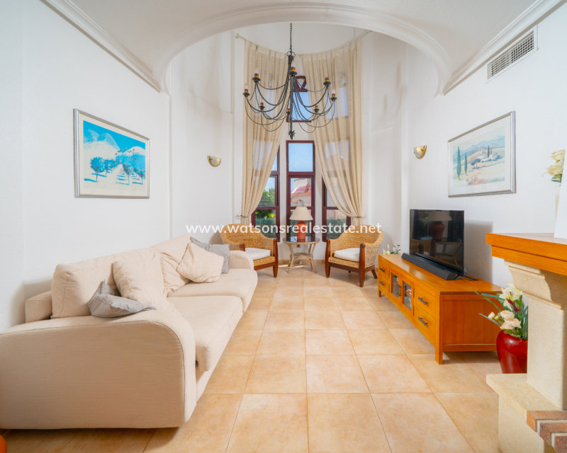 Revente - Maison Individuelle - Urb. La Marina