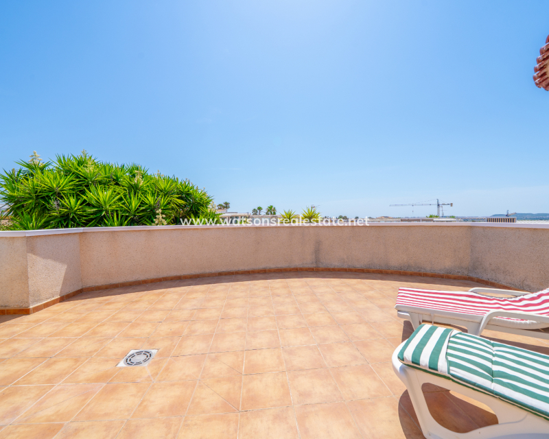 Revente - Maison Individuelle - Urb. La Marina
