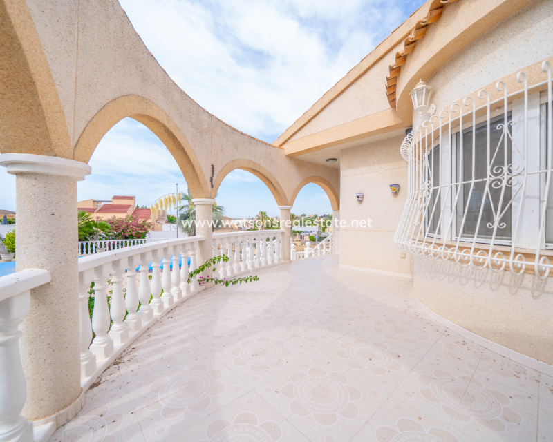 Revente - Maison Individuelle - Urb. La Marina