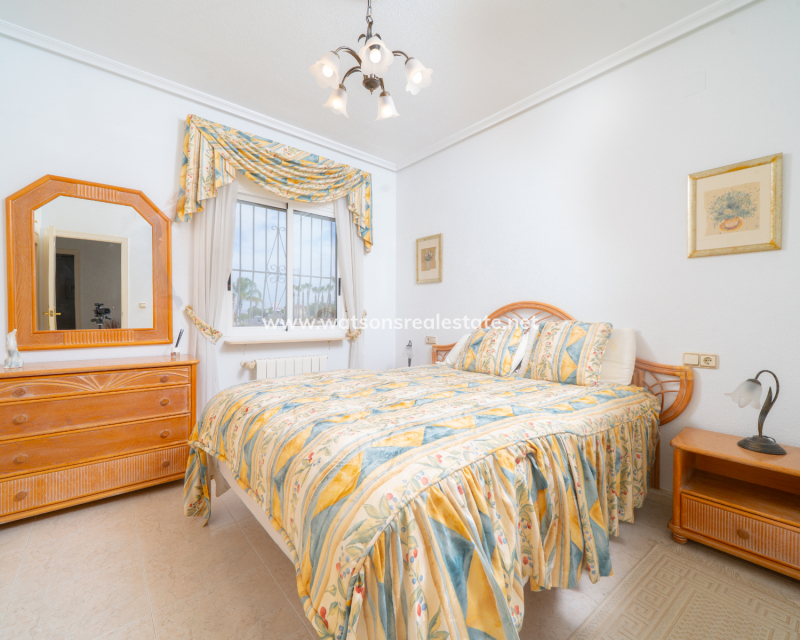 Revente - Maison Individuelle - Urb. La Marina