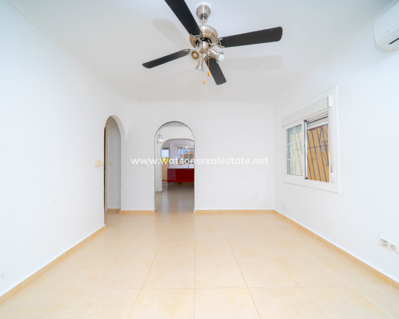 Revente - Maison Individuelle - Urb. La Marina