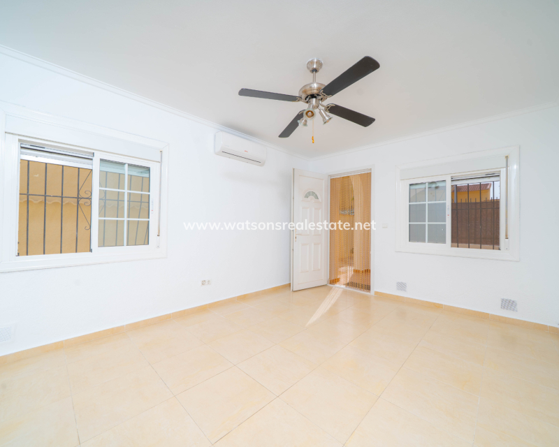 Revente - Maison Individuelle - Urb. La Marina