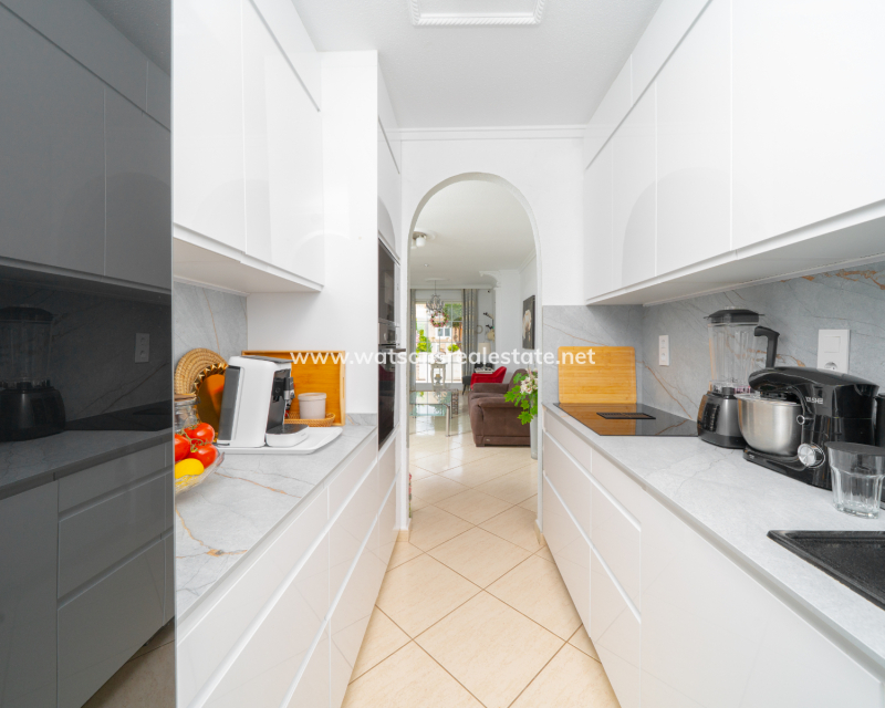 Revente - Maison Individuelle - Urb. La Marina