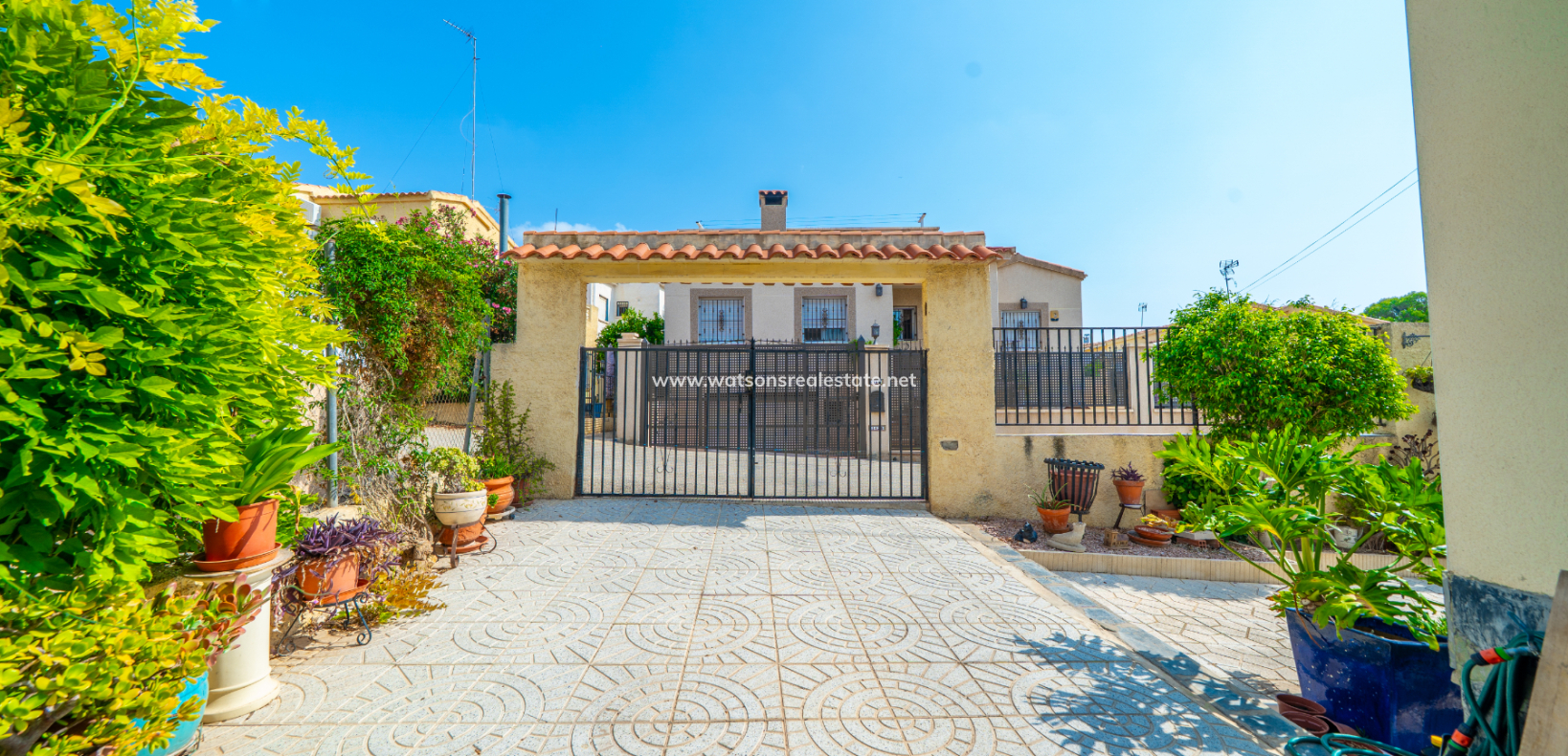 Revente - Maison Individuelle - Urb. La Marina