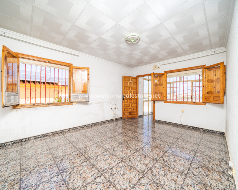 Revente - Maison Individuelle - Urb. La Marina