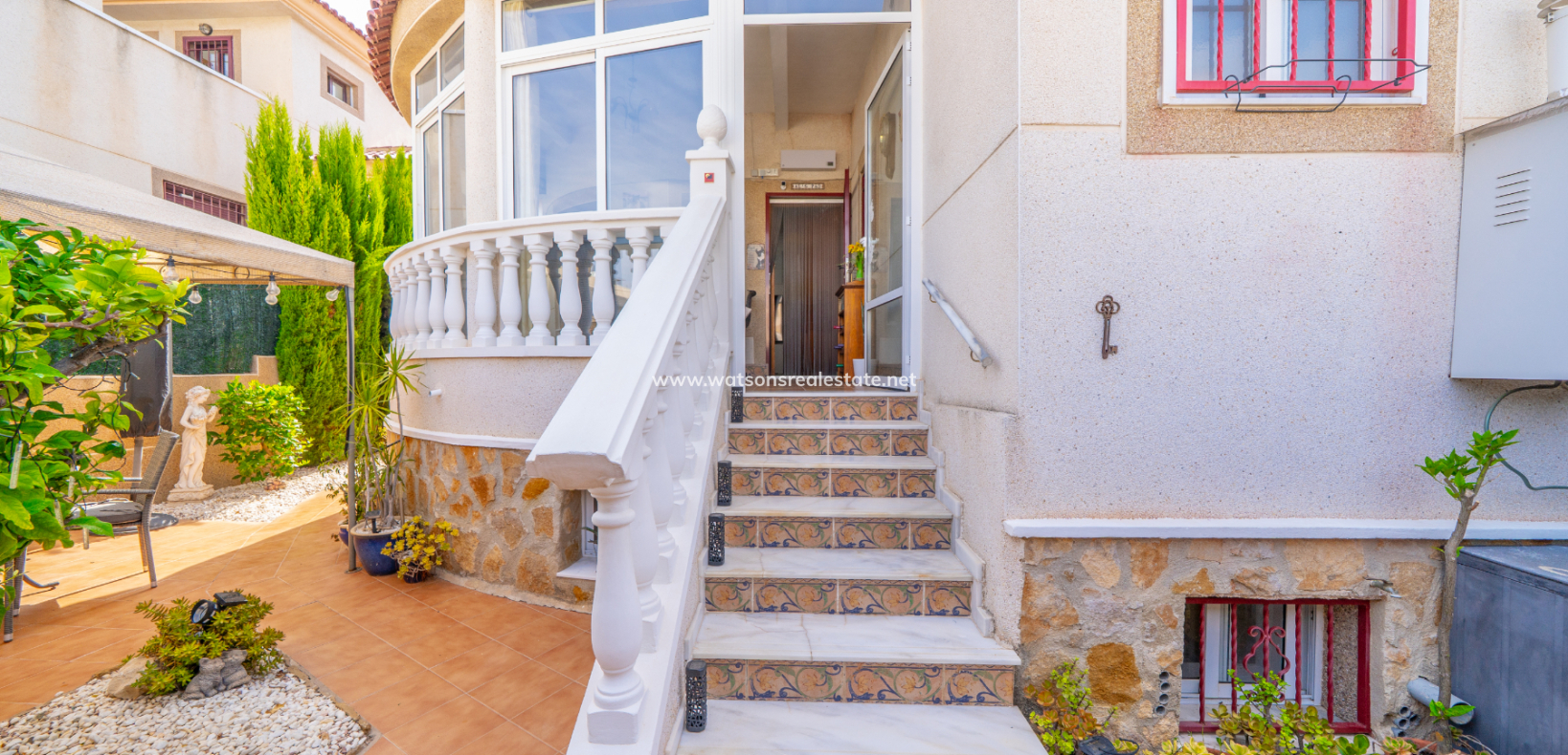 Revente - Maison Individuelle - Urb. La Marina