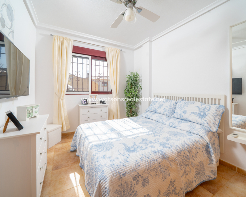 Revente - Maison Individuelle - Urb. La Marina