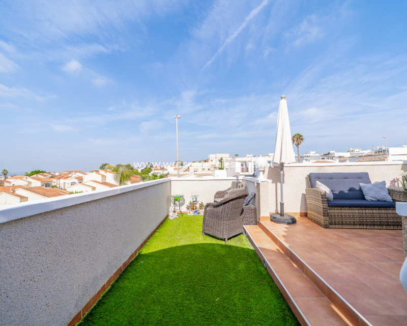Revente - Maison Individuelle - Urb. La Marina
