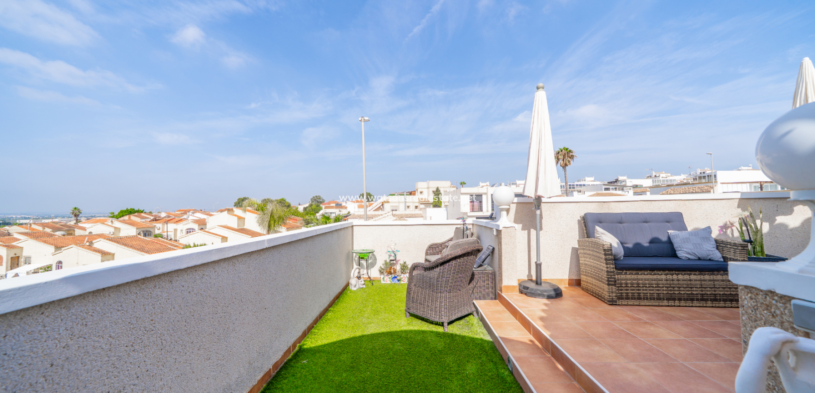Revente - Maison Individuelle - Urb. La Marina