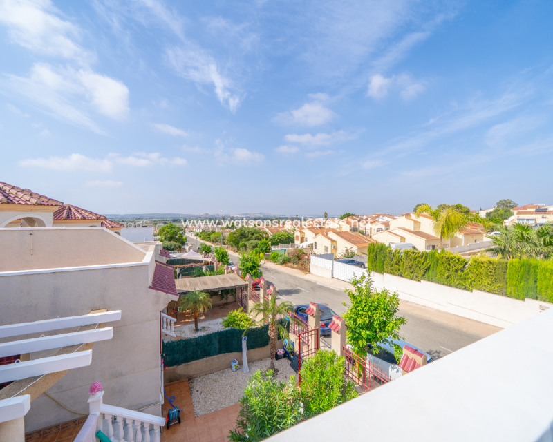 Revente - Maison Individuelle - Urb. La Marina