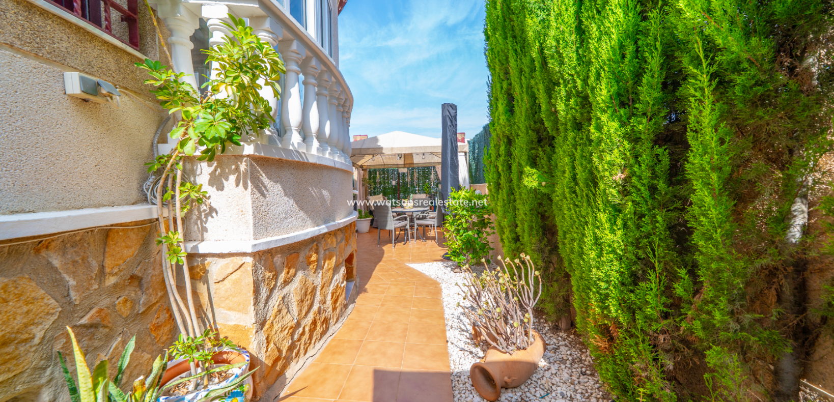 Revente - Maison Individuelle - Urb. La Marina